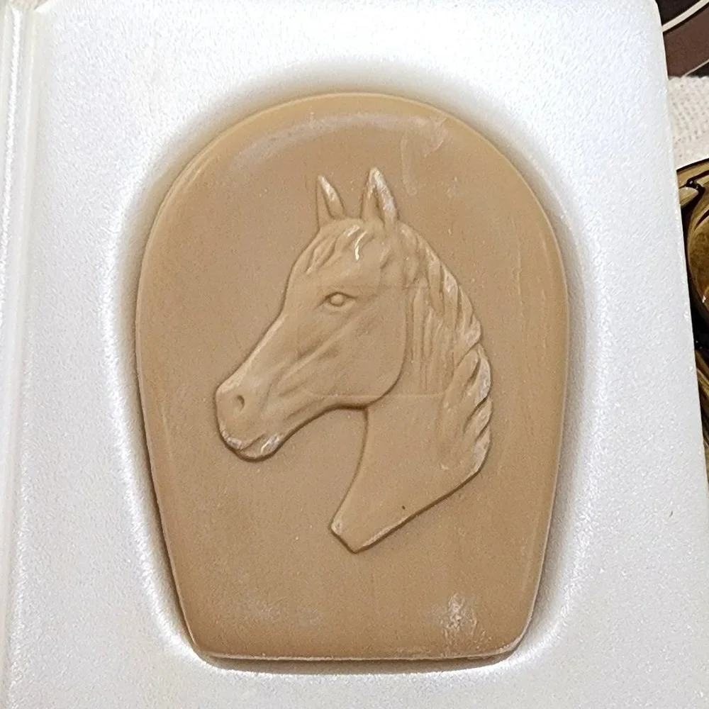 MCM Avon Lucky Horseshoe Glass Soap Dish Ashtray + Scented Trazarra Horse Soap